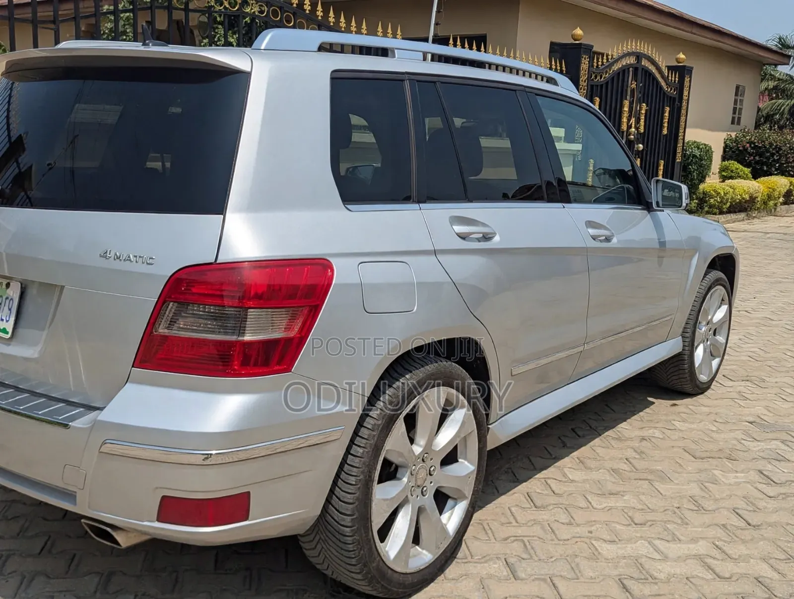 Mercedes-Benz GLK-Class 350 4MATIC 2010 Silver