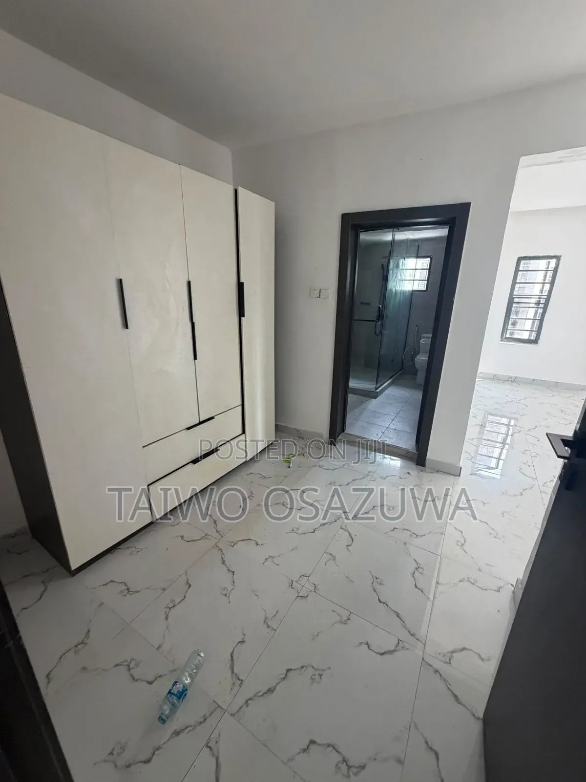 3bdrm Block of Flats in Chevron Drive for rent