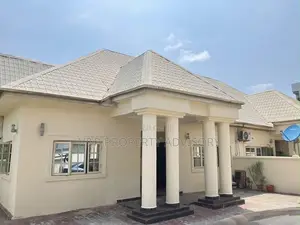 3bdrm Bungalow in Lekki Phase 1 for rent