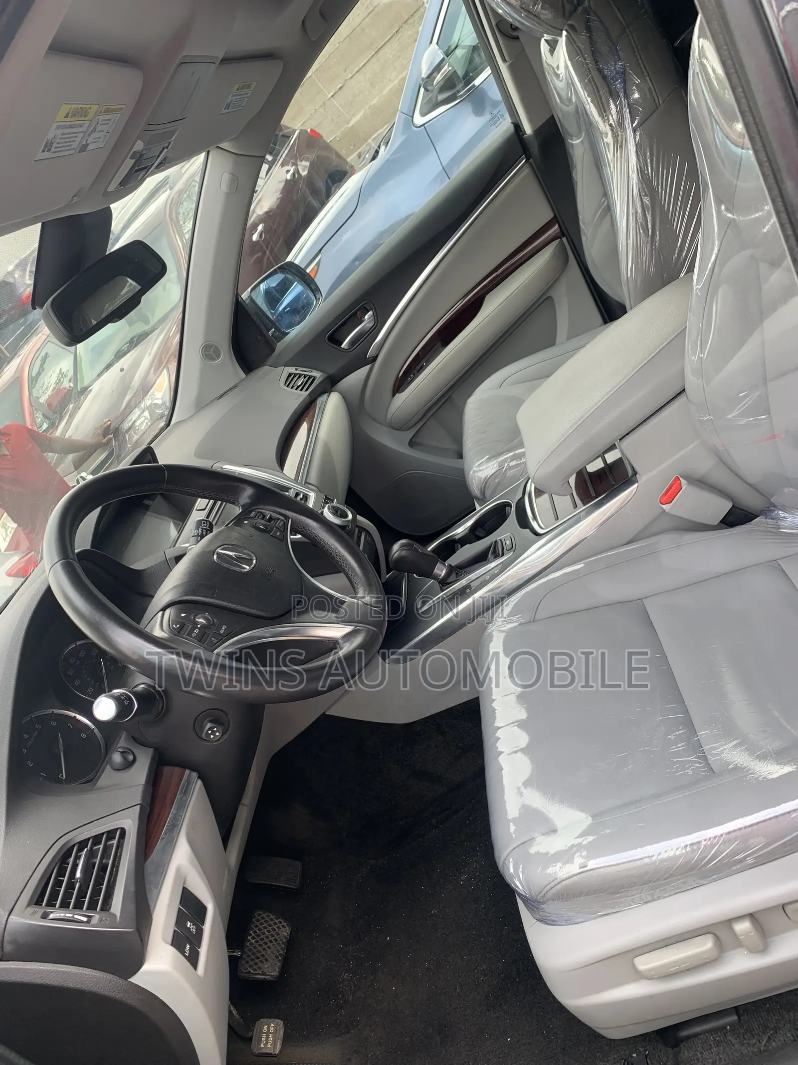 Acura MDX SH-AWD 4dr SUV AWD (3.5L 6cyl 6A) 2015 Gray