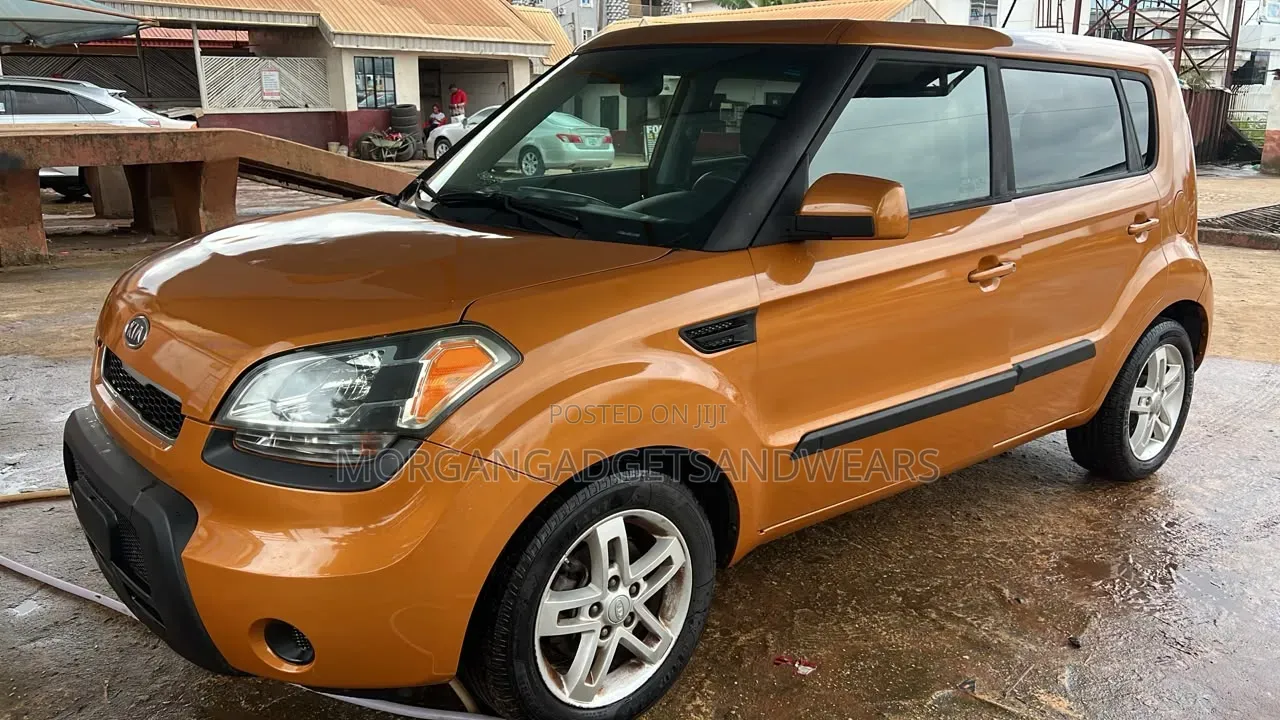 Kia Soul 2011 Orange