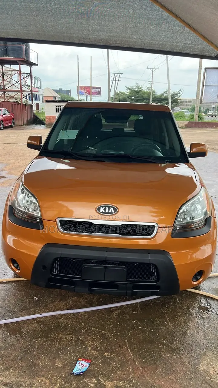 Kia Soul 2011 Orange