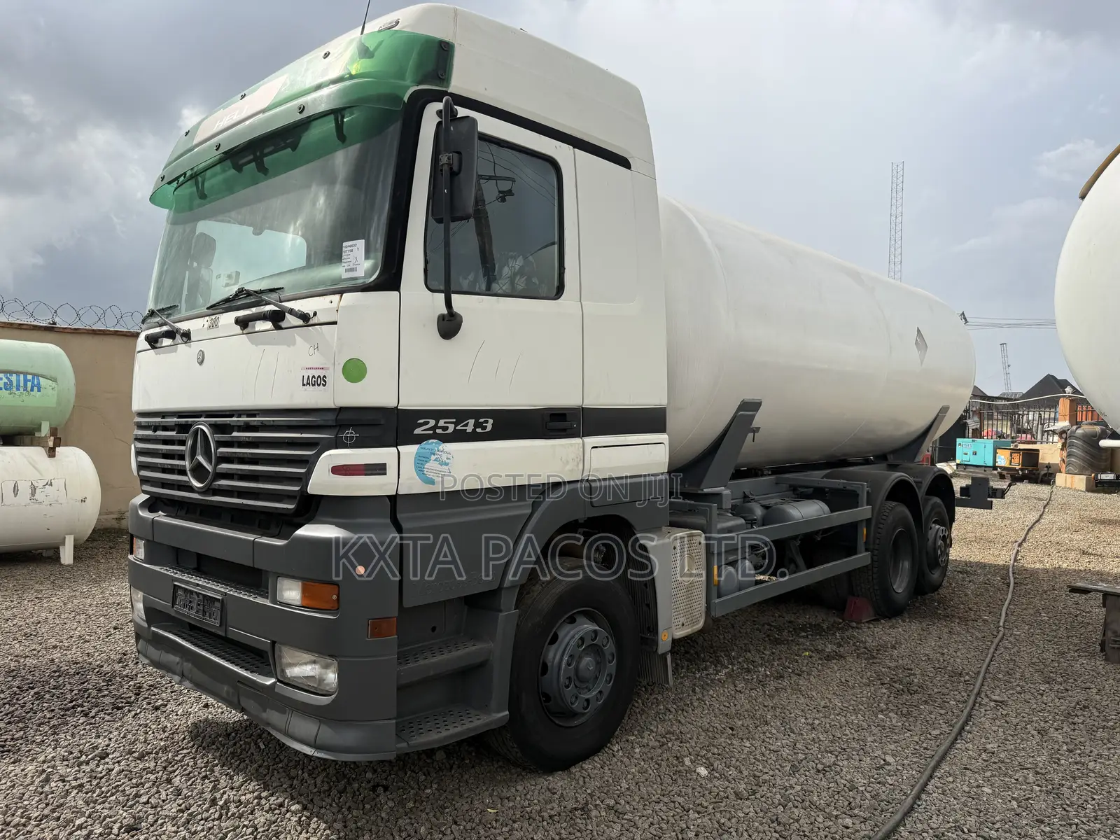 Gas Truck 14tons LPG Bobtail Gas Tank Truck