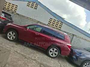 Toyota Highlander Limited 2010 Red
