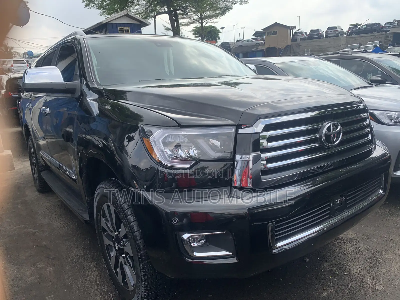Toyota Sequoia Platinum 4x4 2020 Black