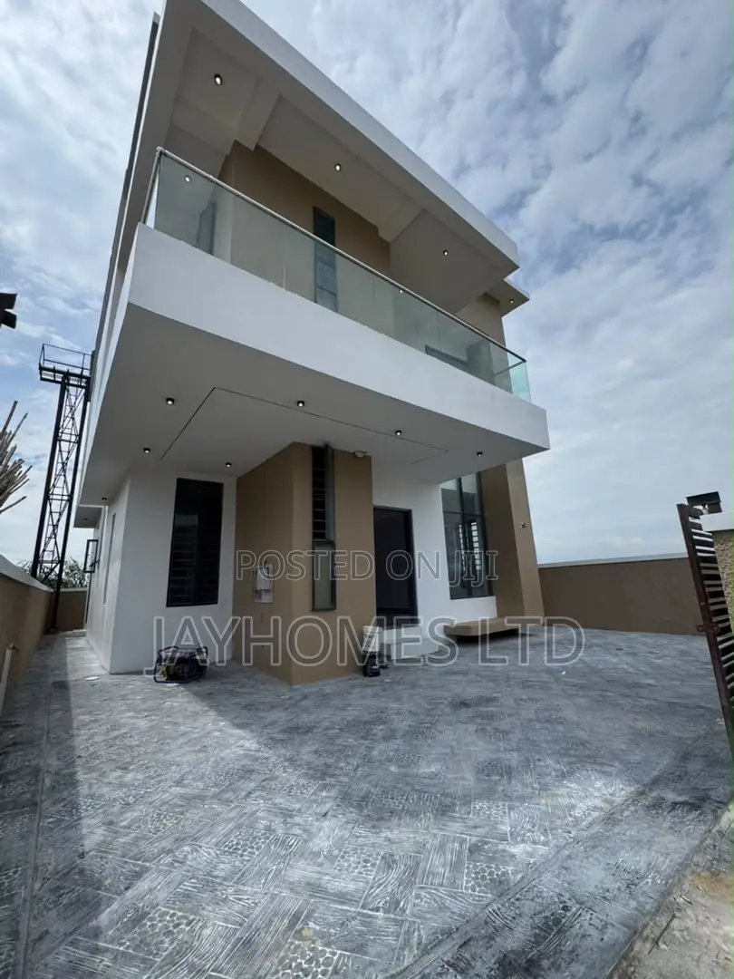 4bdrm Duplex in Ajah Lagos for sale
