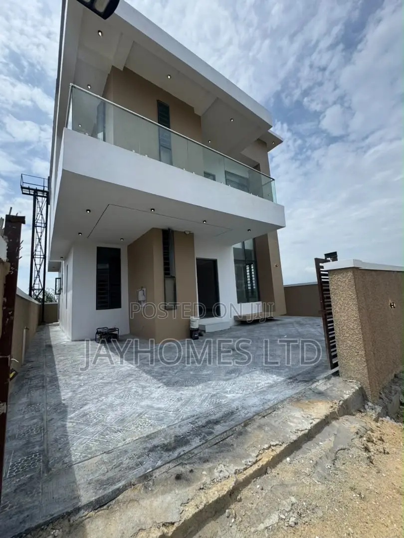 4bdrm Duplex in Ajah Lagos for sale
