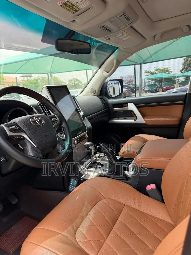 Toyota Land Cruiser 2015 Black