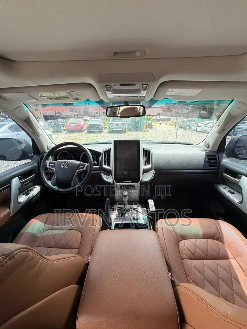 Toyota Land Cruiser 2015 Black