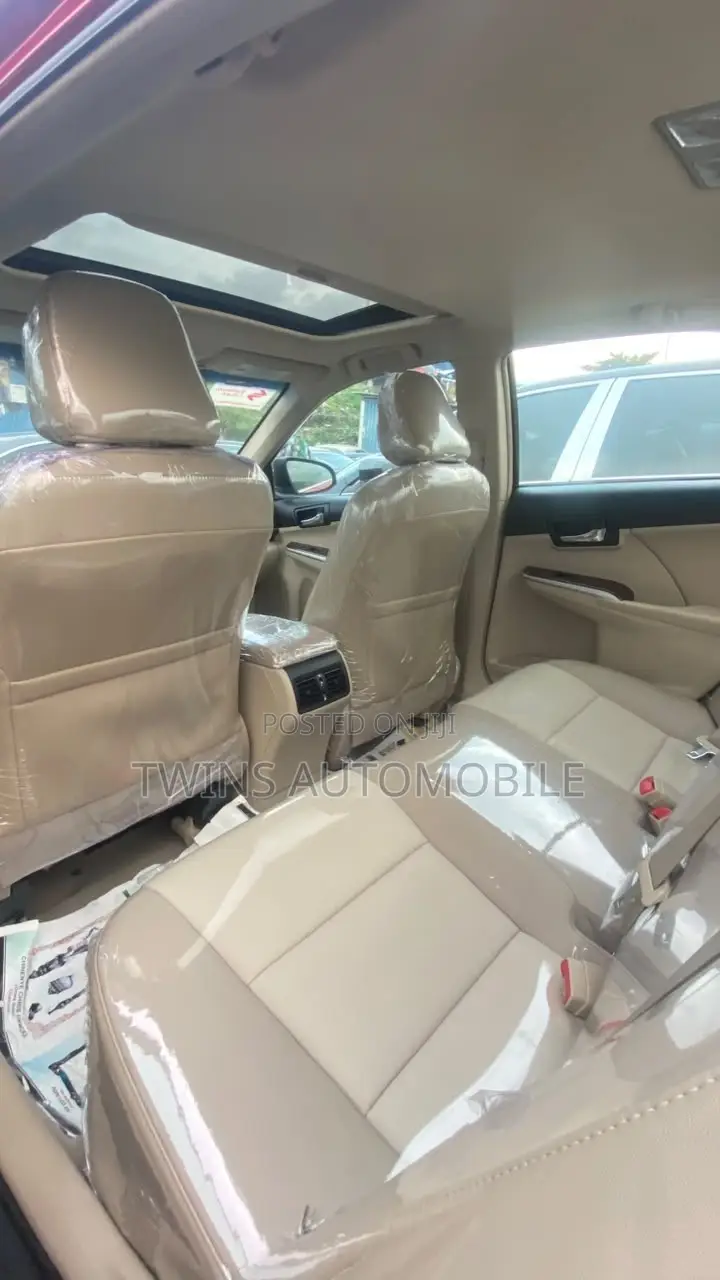 Toyota Camry XLE 4dr Sedan (2.5L 4cyl 6A) 2013 Red