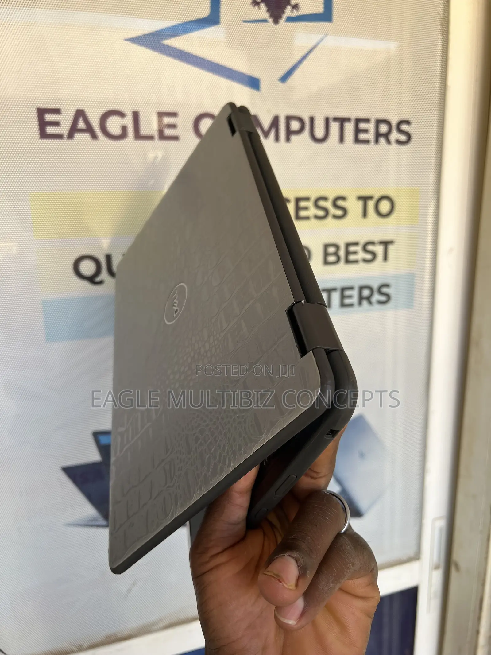 Laptop Dell Latitude 3190 2-in-1 8GB Intel Celeron SSD 128GB