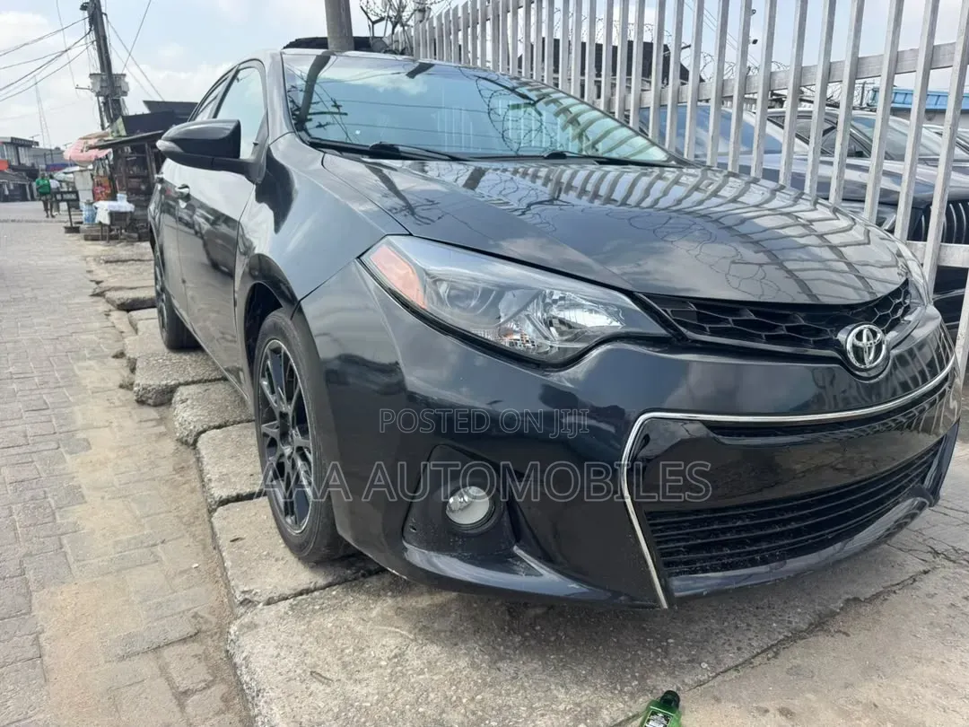 Toyota Corolla S Premium 4dr Sedan (1.8L 4cyl CVT) 2016 Black