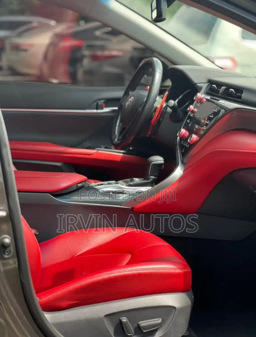 Toyota Camry XSE V6 FWD 2020 Gray