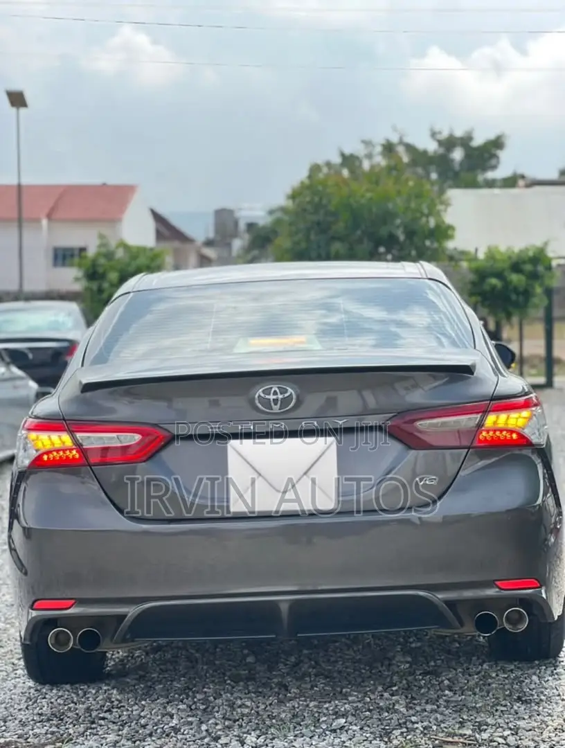 Toyota Camry XSE V6 FWD 2020 Gray