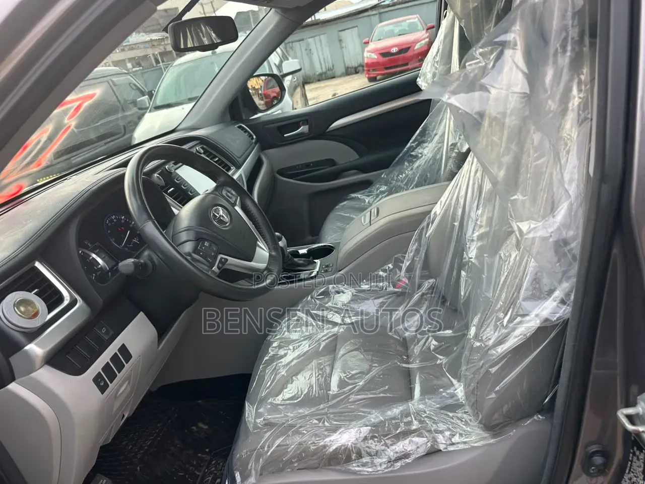 Toyota Highlander XLE 4dr SUV AWD (3.5L 6cyl 6A) 2015 Gray