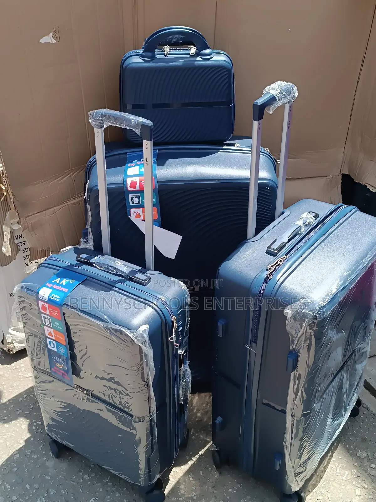 AK Set of 4 Navyblue Big Range Unbreakable Rubber Travelling Luggage S