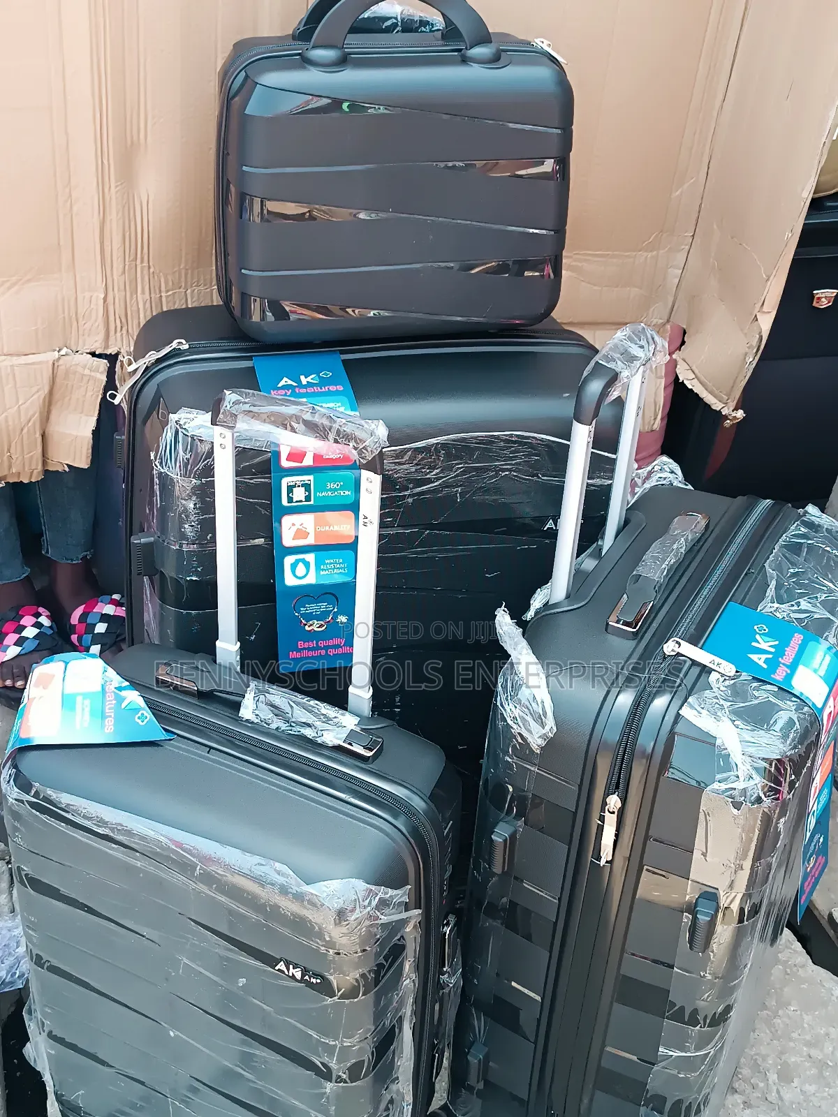 Set of 4 Blacky AK Unbreakable Rubber Travelling Luggage Boxes