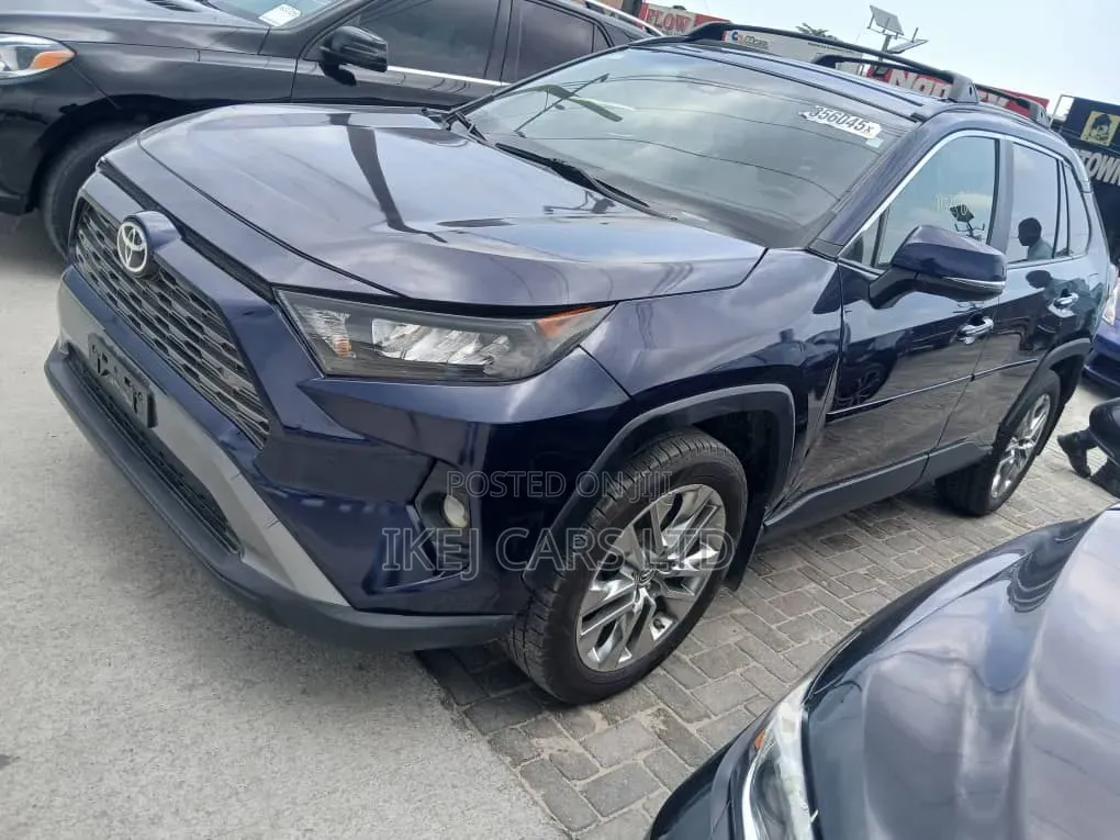 Toyota RAV4 2019 Gray