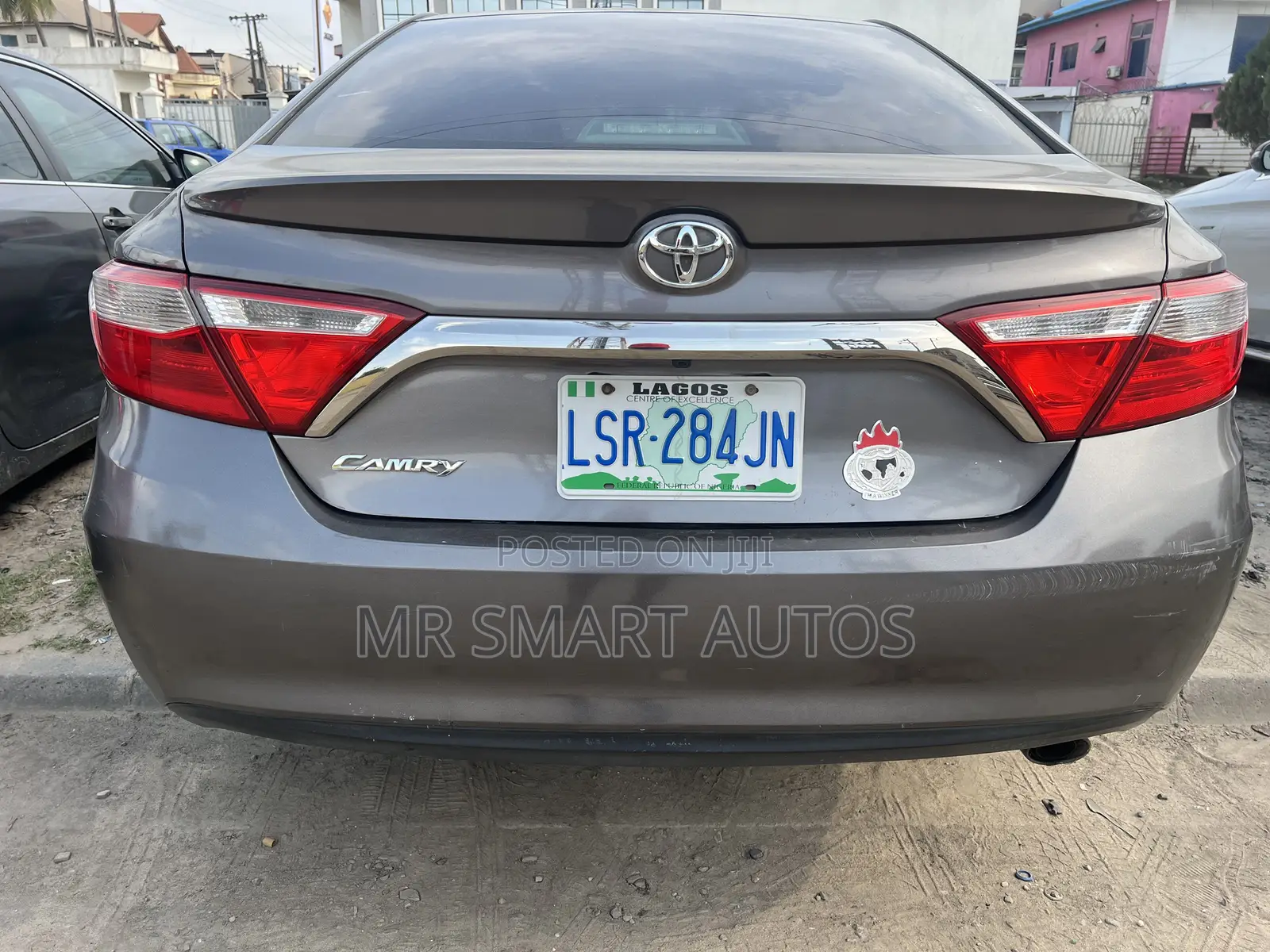 Toyota Camry LE 4dr Sedan (2.5L 4cyl 6A) 2015 Gray