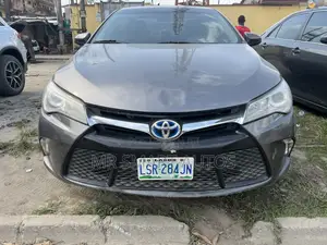 Toyota Camry LE 4dr Sedan (2.5L 4cyl 6A) 2015 Gray