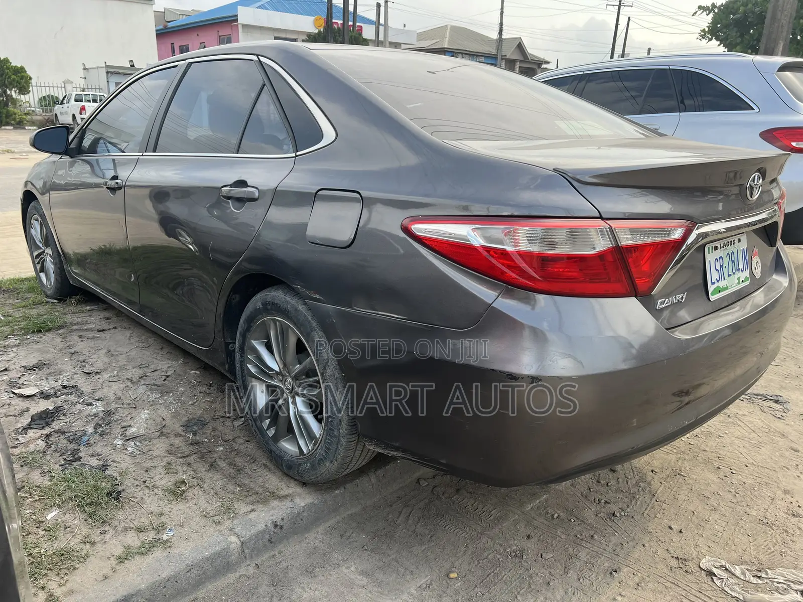 Toyota Camry LE 4dr Sedan (2.5L 4cyl 6A) 2015 Gray