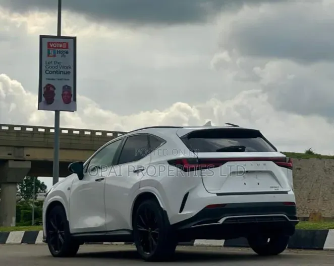 Lexus NX 2024 White