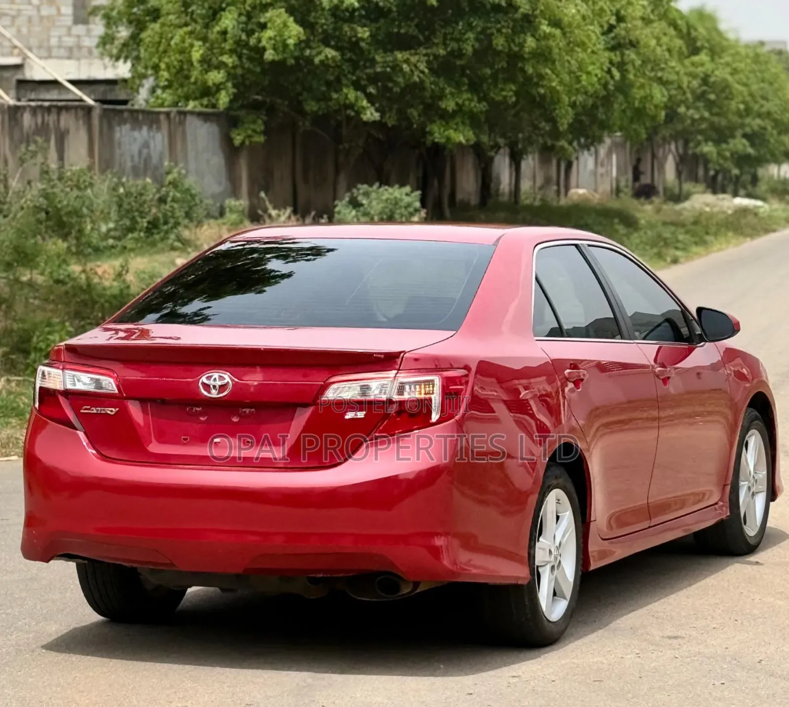Toyota Camry 2014 Red