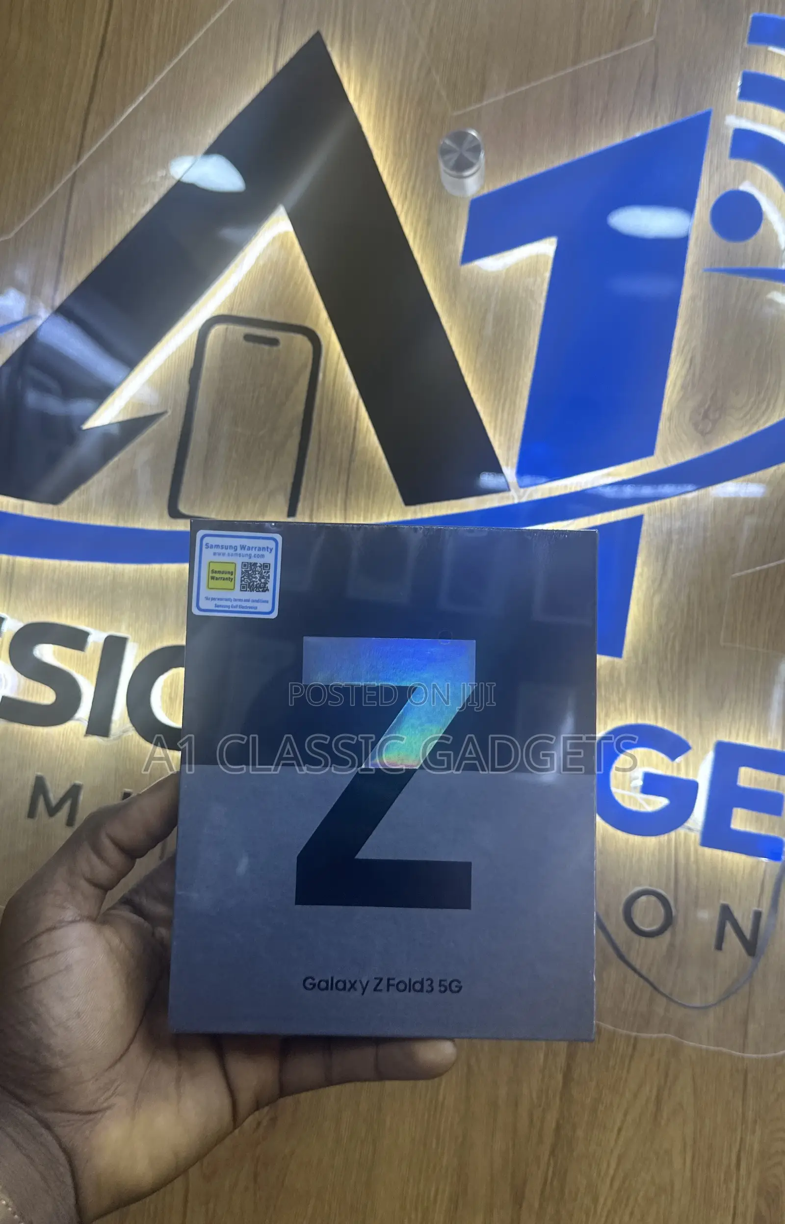 New Samsung Galaxy Z Fold3 5G 256 GB Black