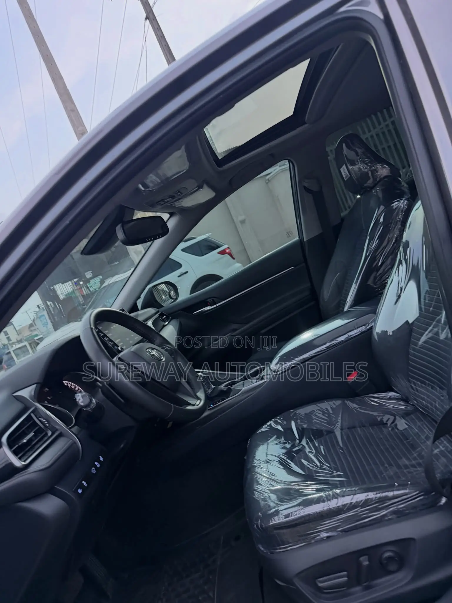 Toyota Camry 2024 Gray