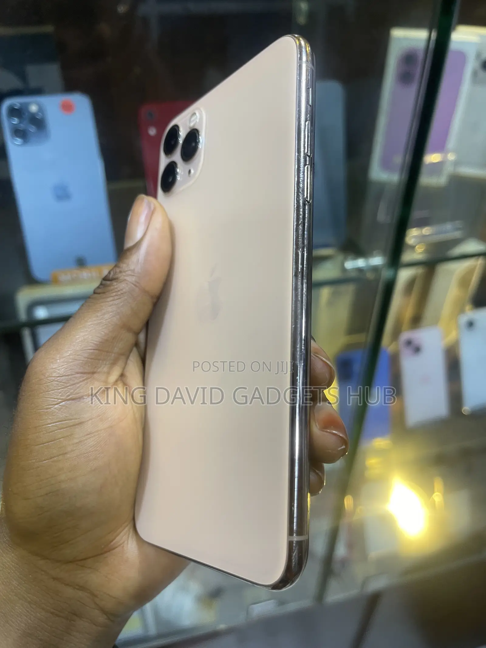 Apple iPhone 11 Pro Max 64 GB Gold