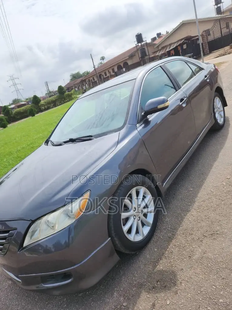 Toyota Camry LE V6 4dr Sedan (3.5L 6cyl 6AM) 2008 Silver