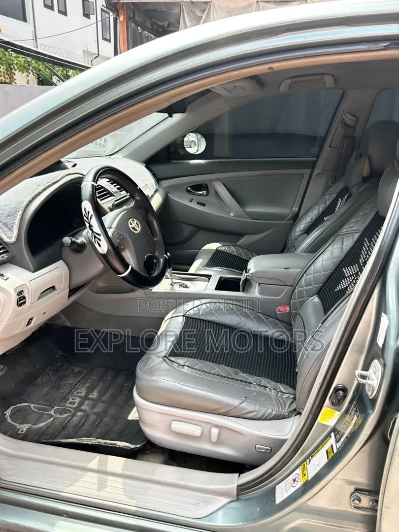 Toyota Camry 2011 Green