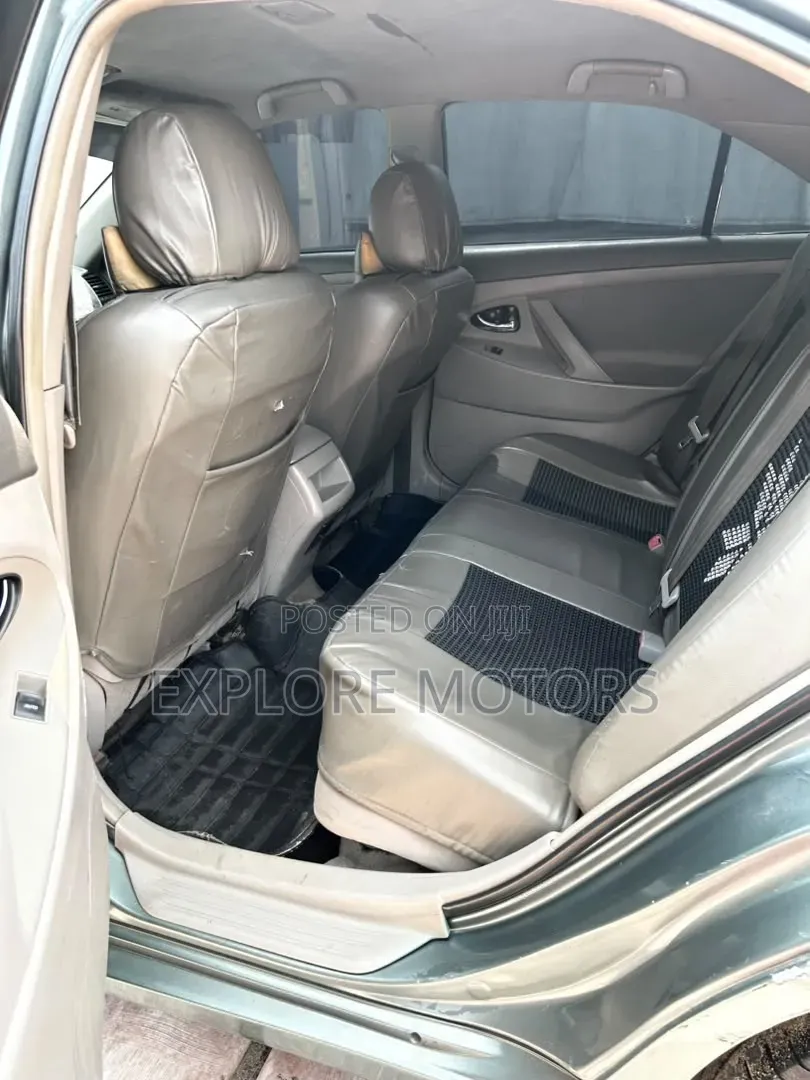 Toyota Camry 2011 Green