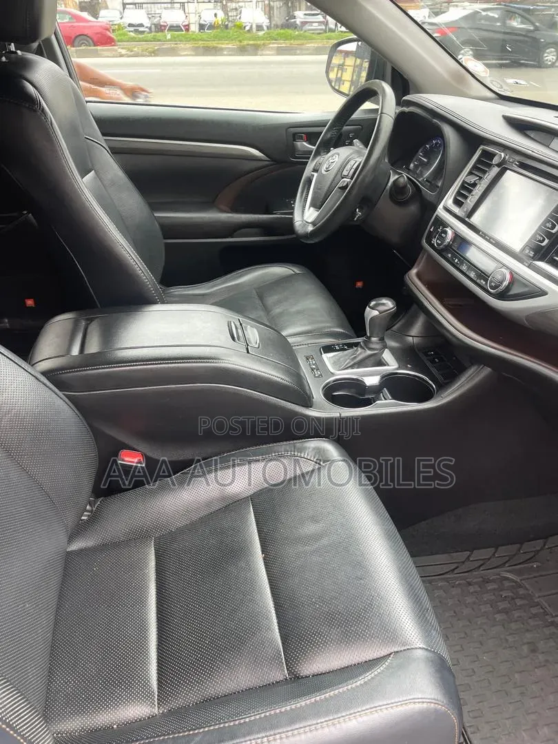 Toyota Highlander Limited Platinum 4x4 V6 (3.5L 6cyl 8A) 2017 White