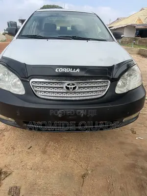 Toyota Corolla 2003 White