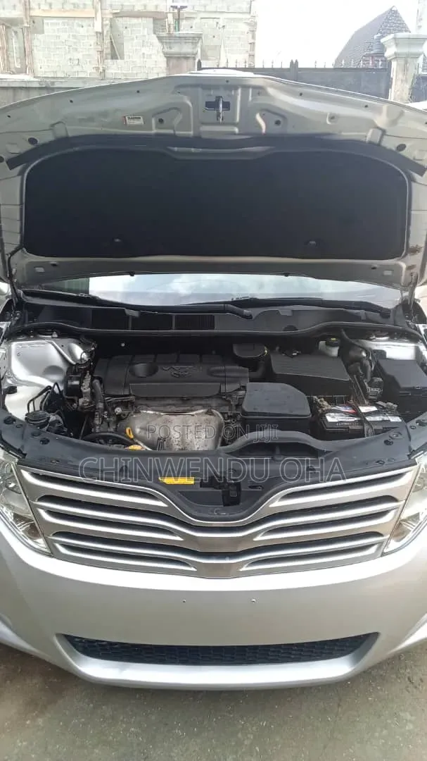 Toyota Venza 2012 Silver