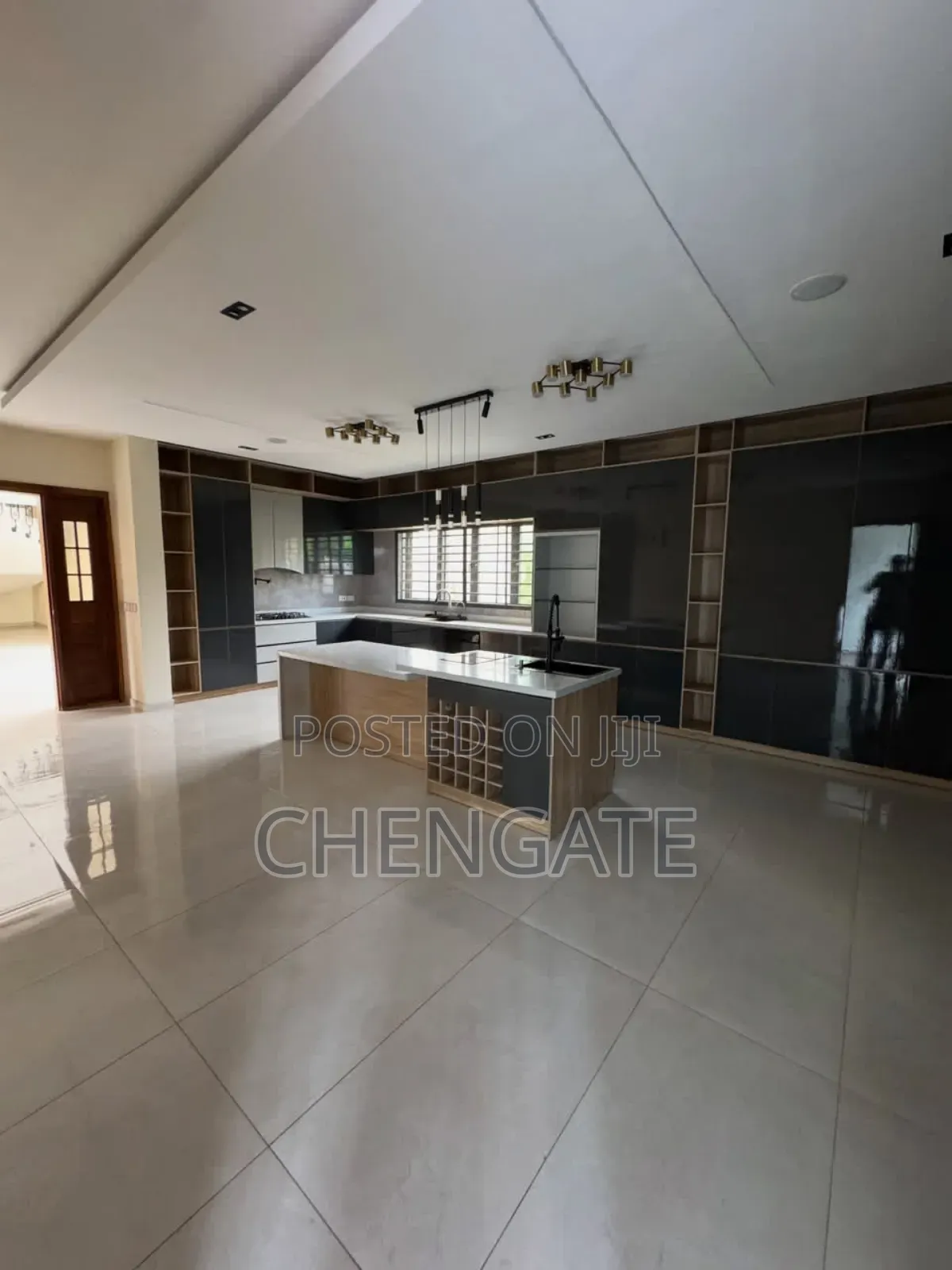 5bdrm Duplex in Ajah for sale