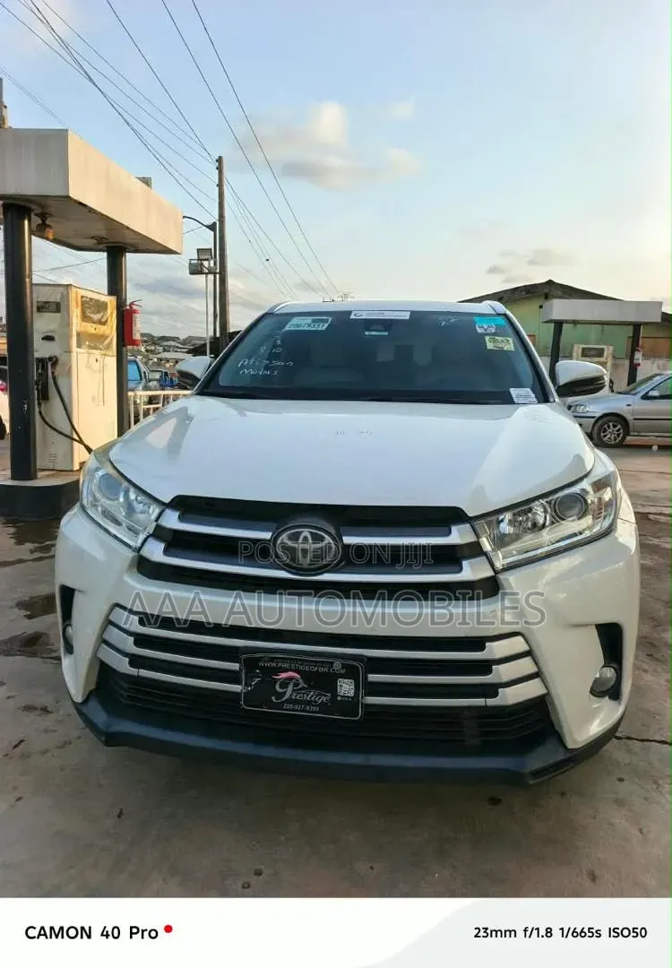 Toyota Highlander Limited 2019 White