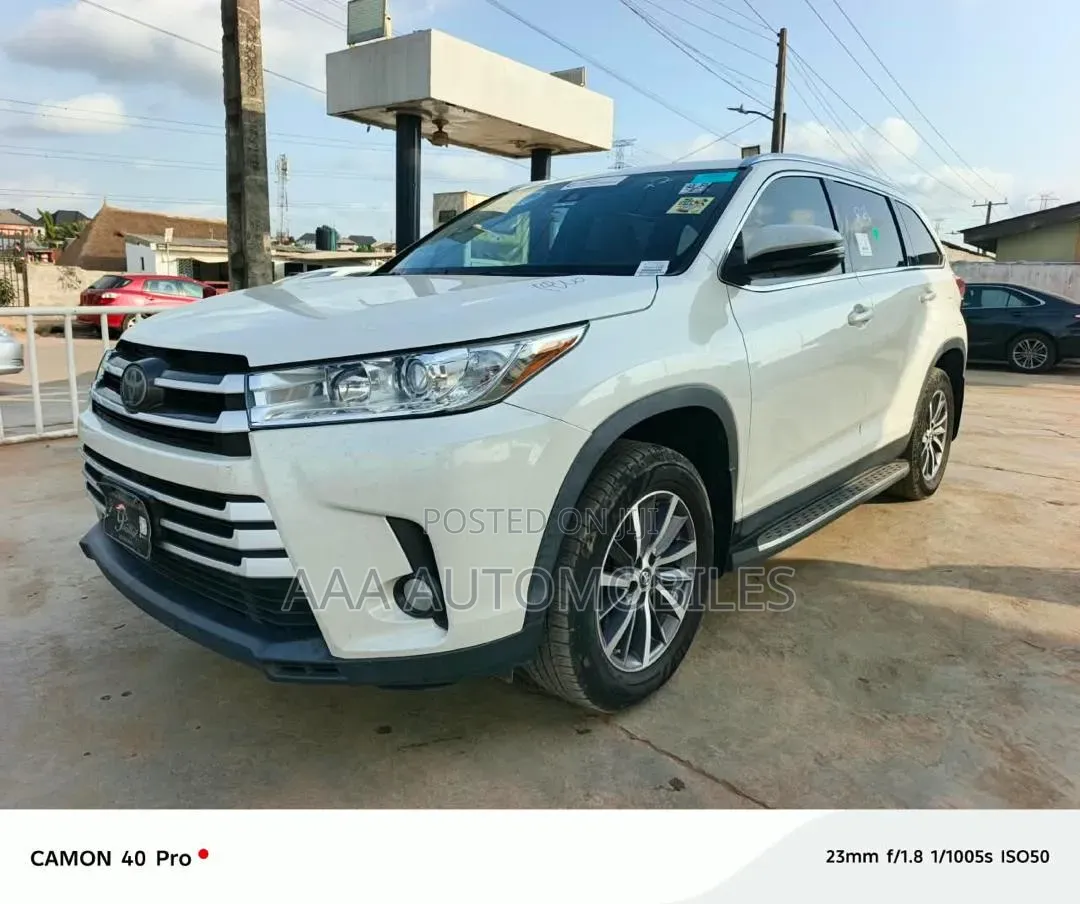 Toyota Highlander Limited 2019 White