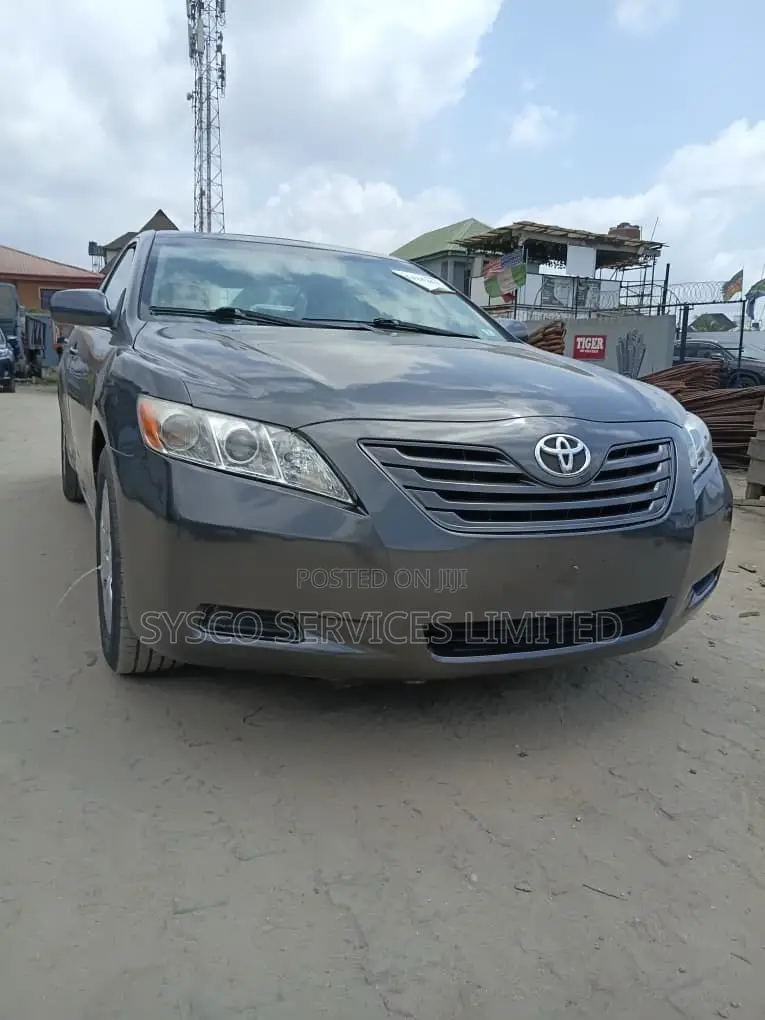 Toyota Camry LE 4dr Sedan (2.4L 4cyl 5A) 2007 Gray