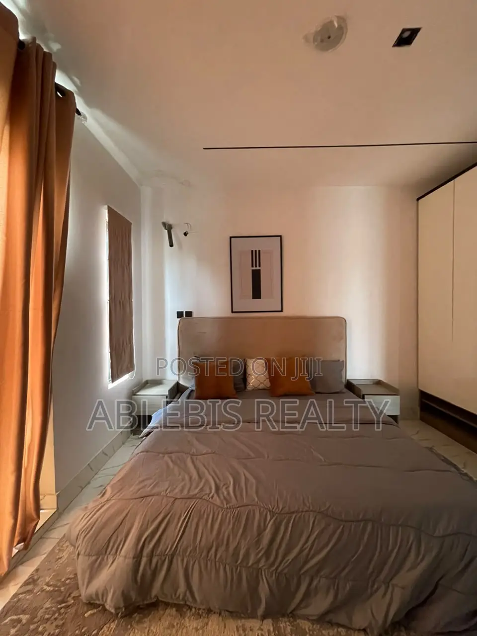 Furnished 1bdrm Apartment in Lekki Phase 1 for sale