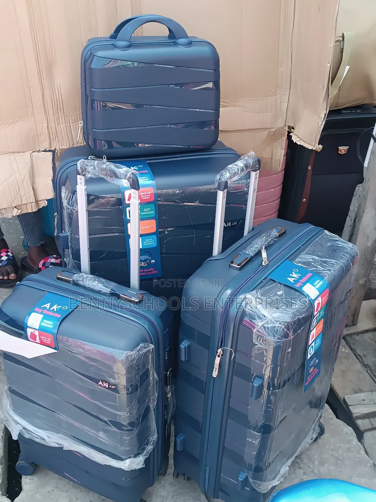 Dark Blue Set of 4 AK Unbreakable Rubber Travelling Luggage Boxes