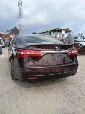 Toyota Avalon XLE 4dr Sedan (3.5L 6cyl 6A) 2014 Burgundy