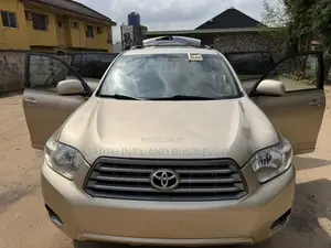 Toyota Highlander Sport 2009 Gold
