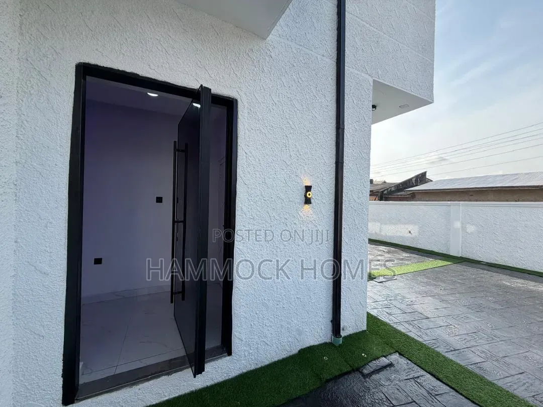 5bdrm Duplex in Cedarhaus Gardens, Oluyole Estate for sale