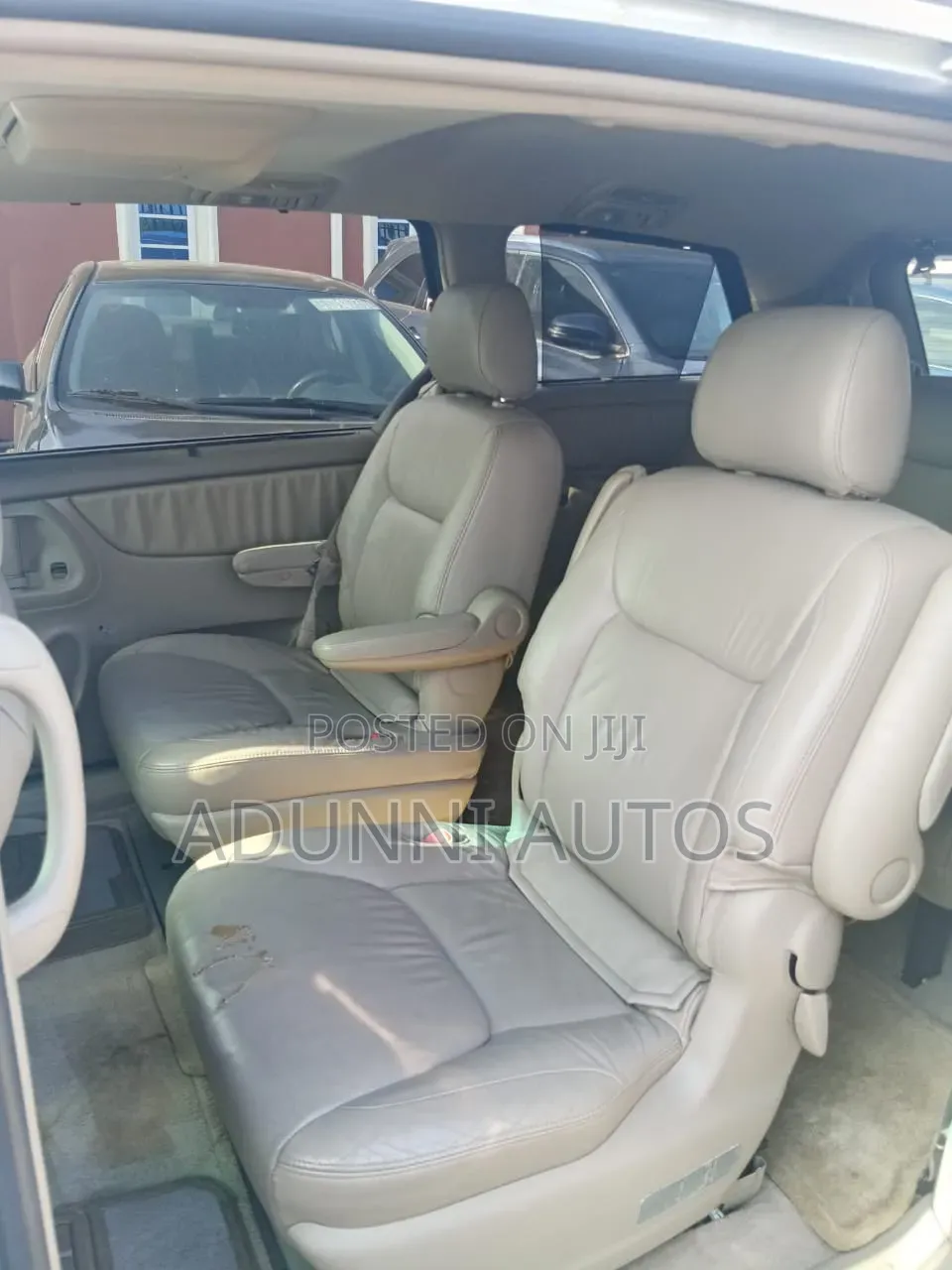 Toyota Sienna XLE 2005 White