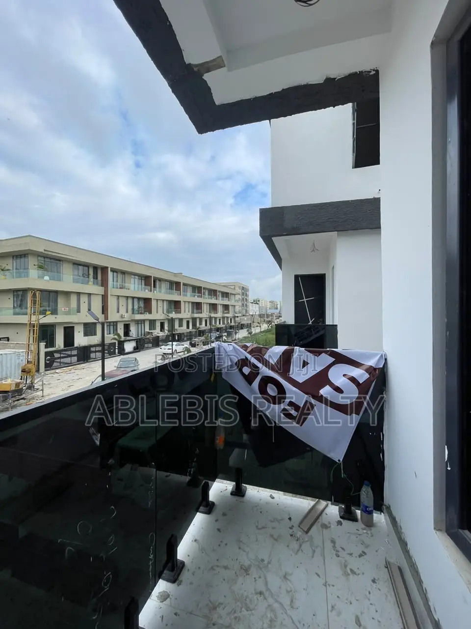 5bdrm Duplex in Lekki Phase 1 for sale