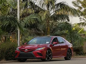 Toyota Camry XSE (2.5L 4cyl 8A) 2019 Red