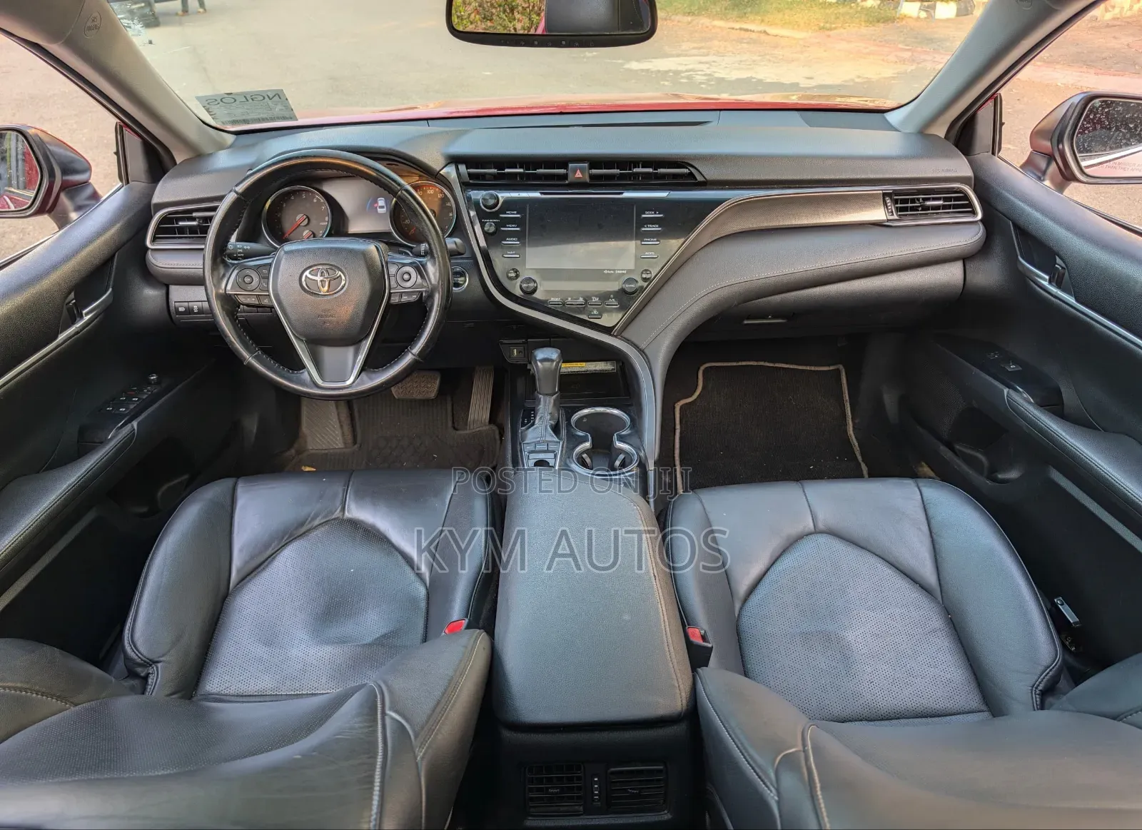 Toyota Camry XSE (2.5L 4cyl 8A) 2019 Red
