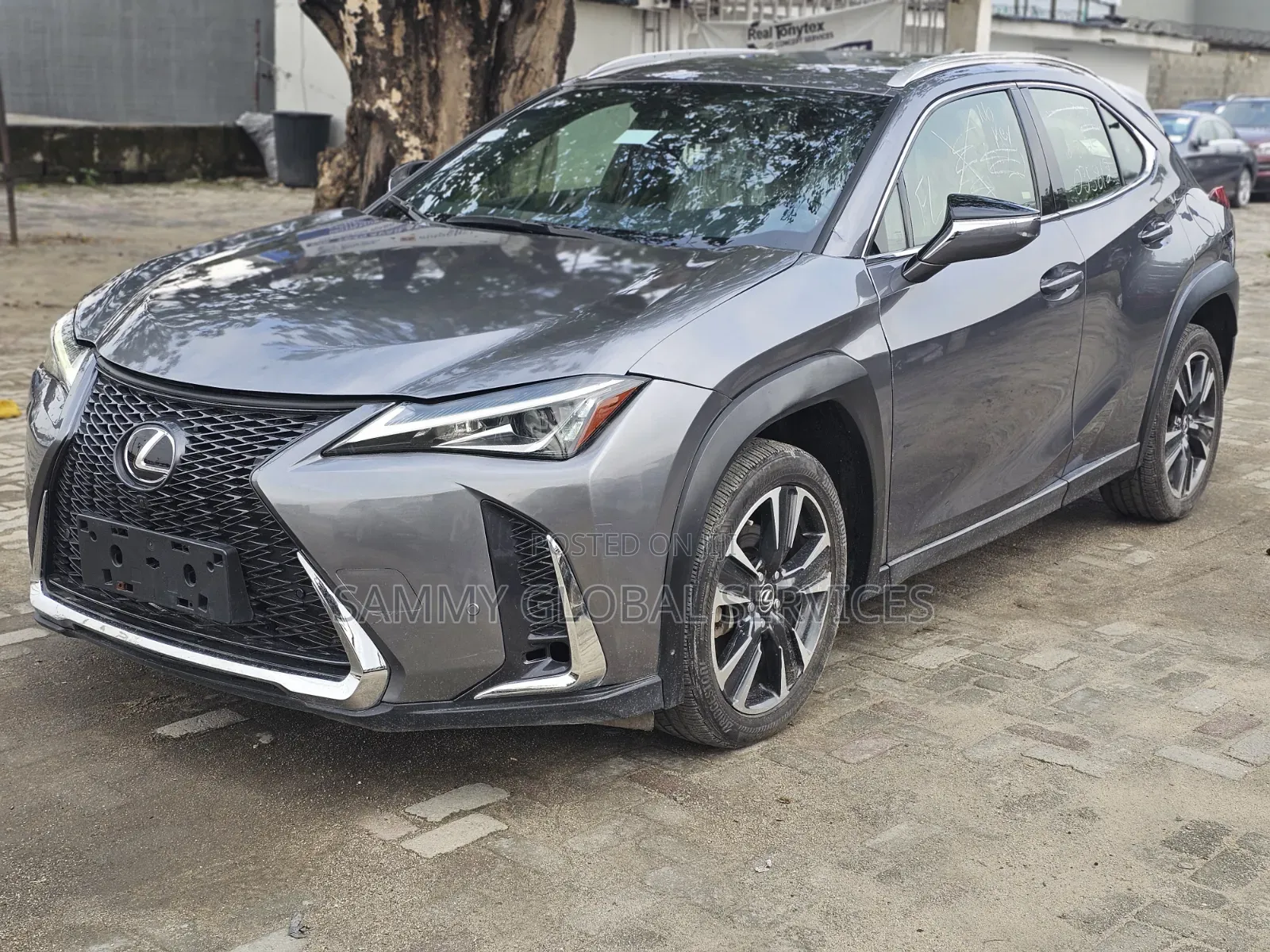 Lexus UX 200 2021 Gray